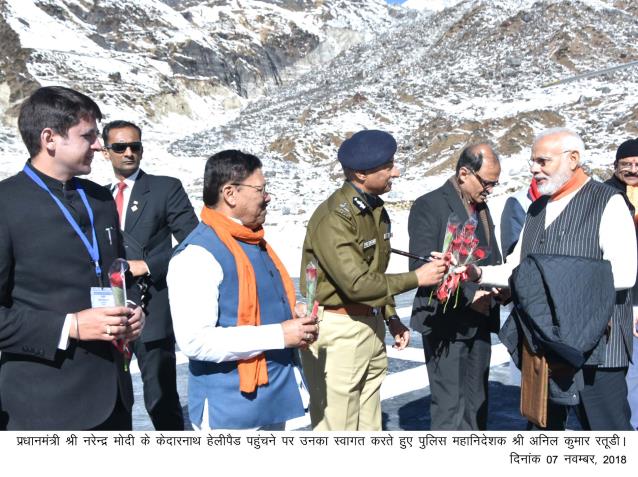 exclusive images of PM Modi visit of Kedarnath on diwali
